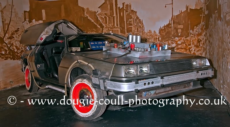 IMG_0008_2009-October-14_15.14.14_Car_Back_to_the_Future_Delorean[1].jpg