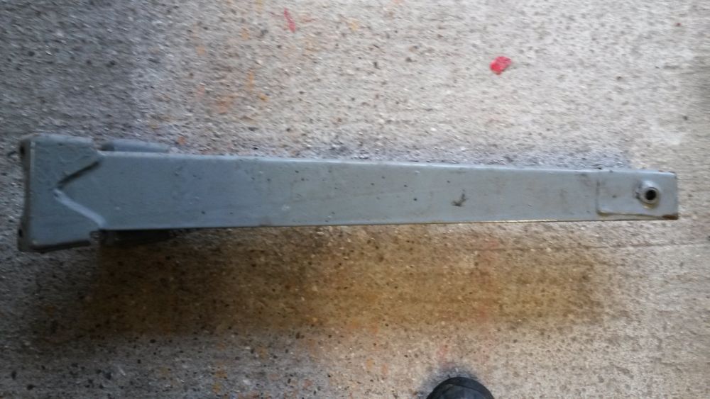 delorean trailing arm.jpg