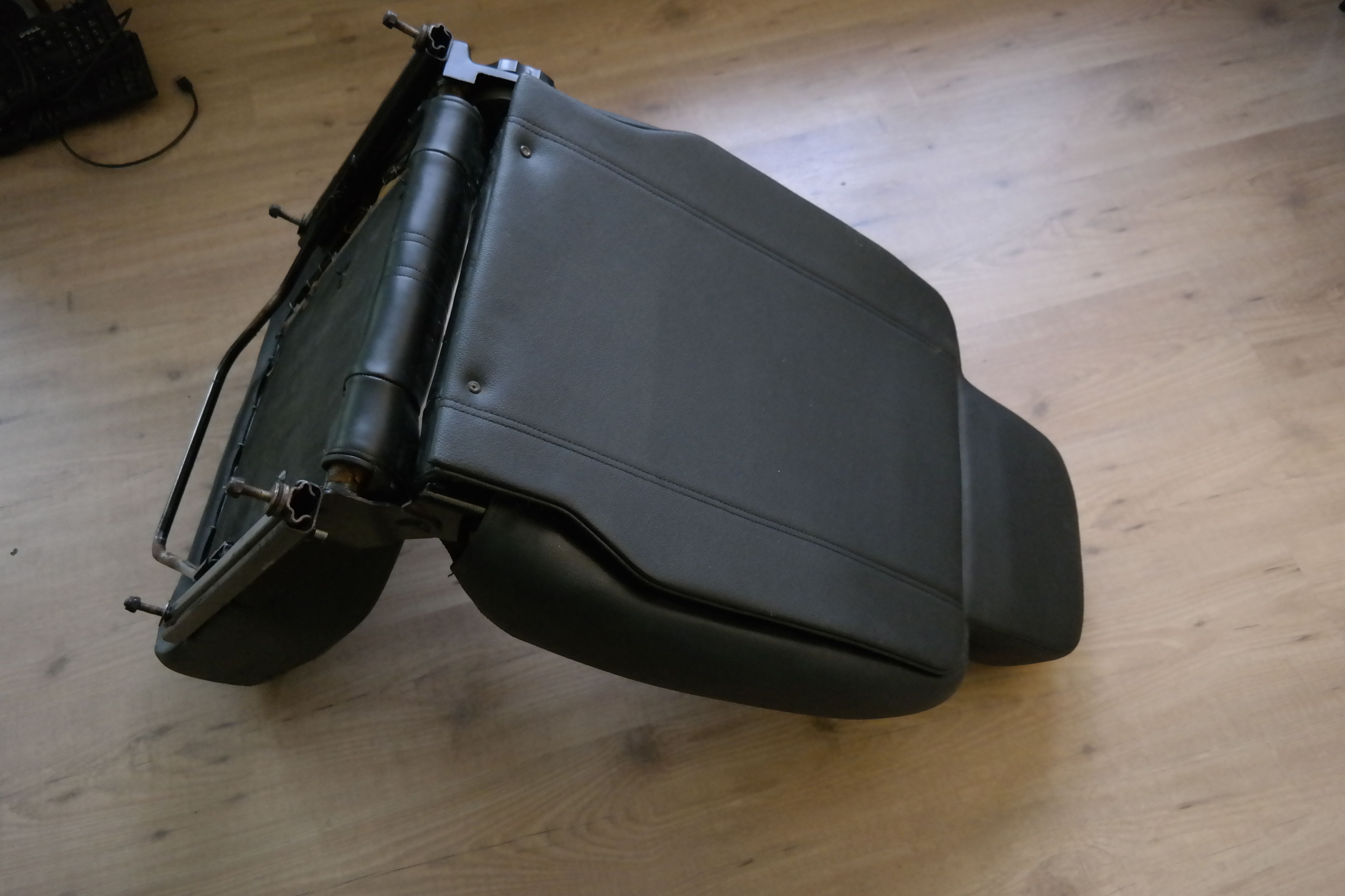 seat1.jpg