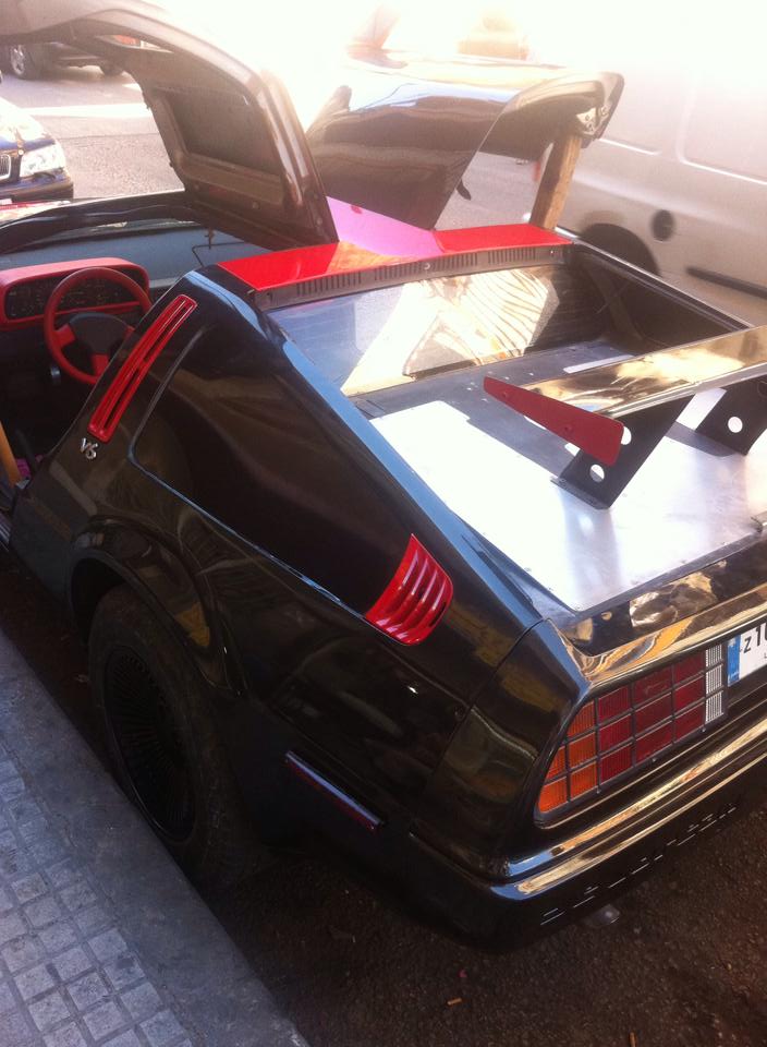 DeLorean VIN#11754 custom exterior black-red 02.jpg