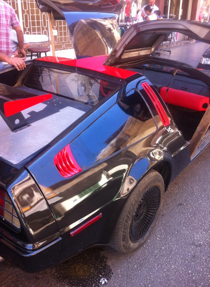 DeLorean VIN#11754 custom exterior black-red 03.jpg