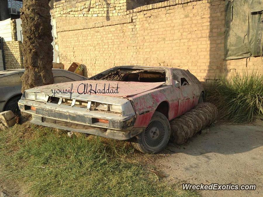 Wrecked DeLorean 54.jpg